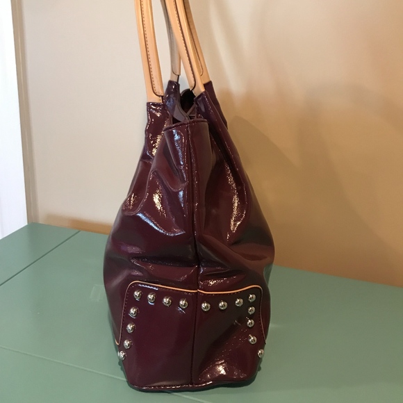 Handbag - Picture 2 of 4